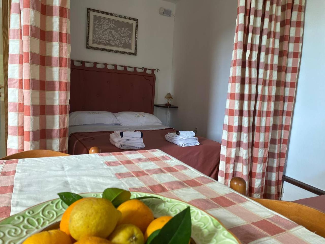Agriturismo Etna-Mare Piedimonte Etneo Bagian luar foto