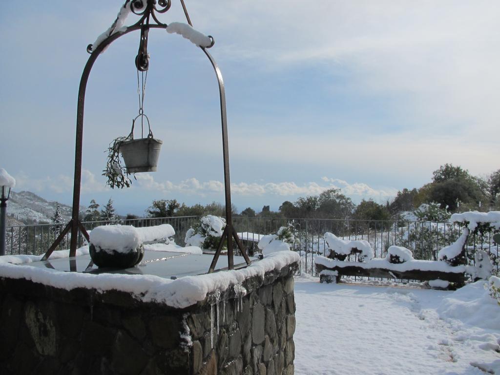 Agriturismo Etna-Mare Piedimonte Etneo Bagian luar foto