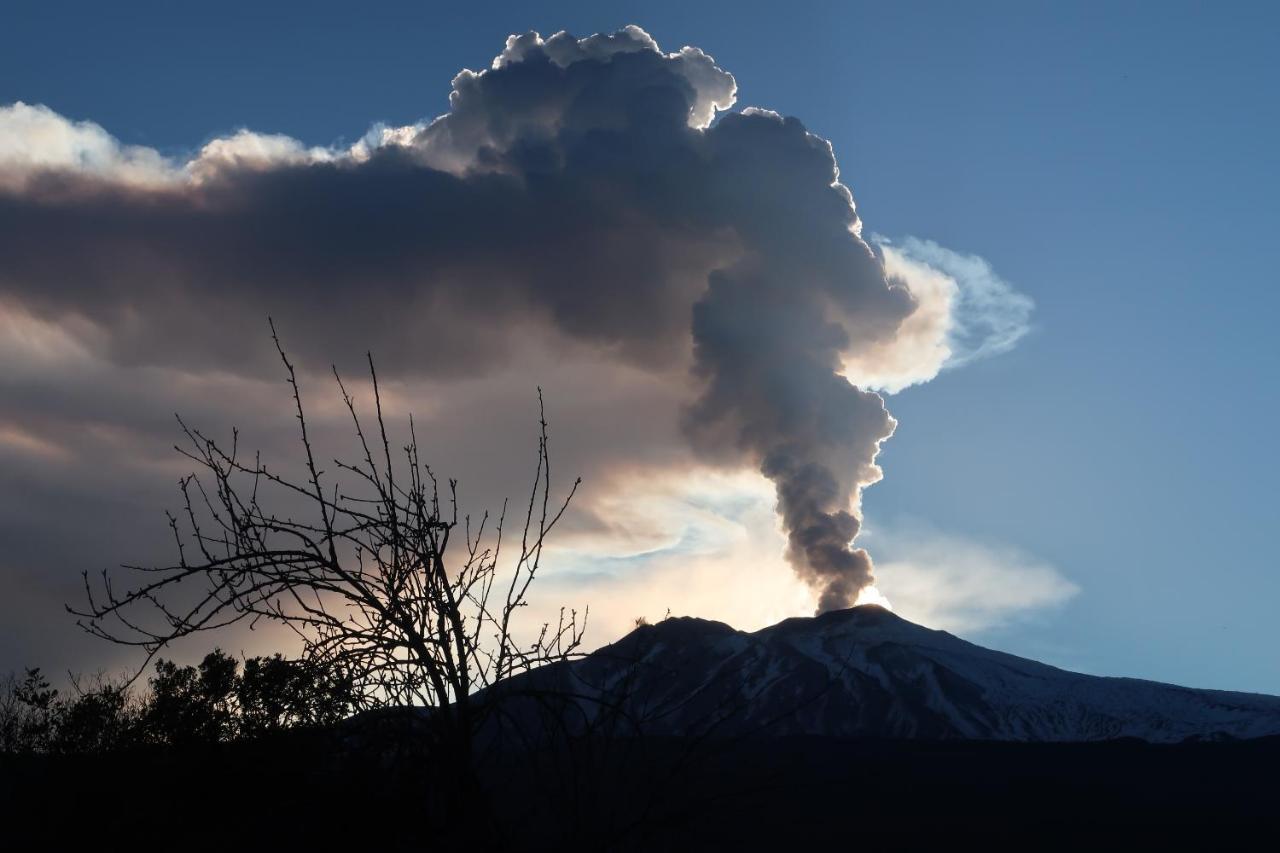 Agriturismo Etna-Mare Piedimonte Etneo Bagian luar foto