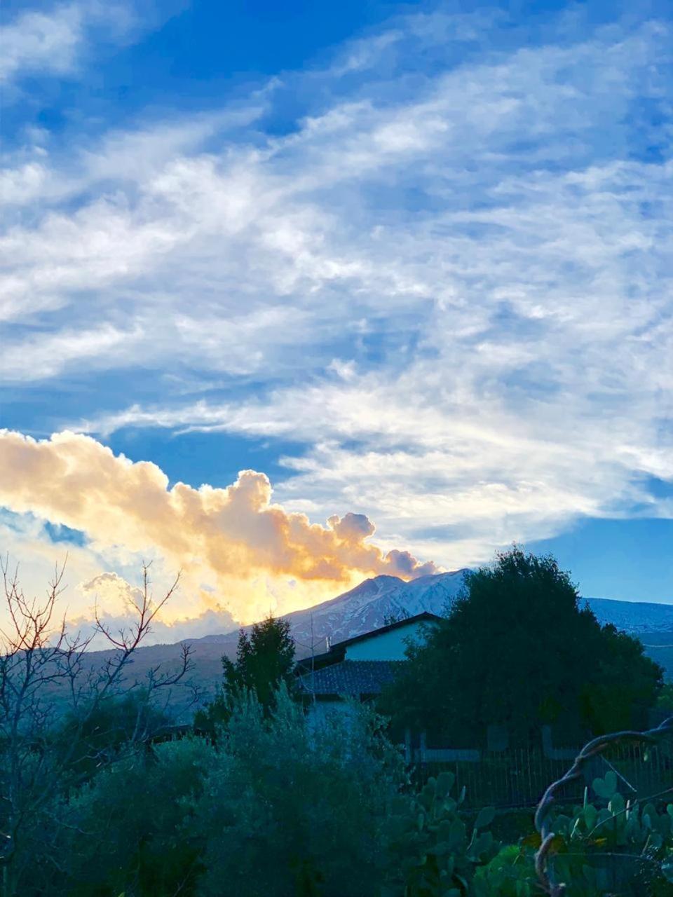 Agriturismo Etna-Mare Piedimonte Etneo Bagian luar foto